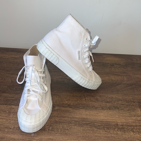 Superga Shoes - Superga high tops. Sz 38. Great used condition. White.